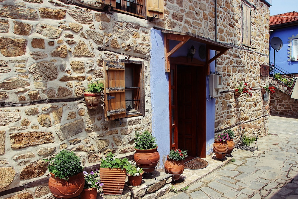 Aristotelis Traditional Guest House