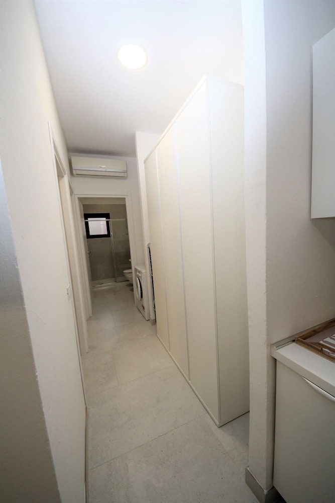 Modern 2 Bedroom Flat Near Rosolina Mare Beach