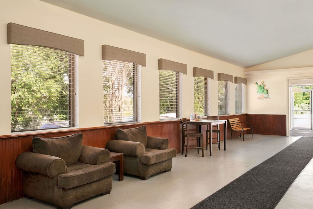 Travelodge by Wyndham Guernsey