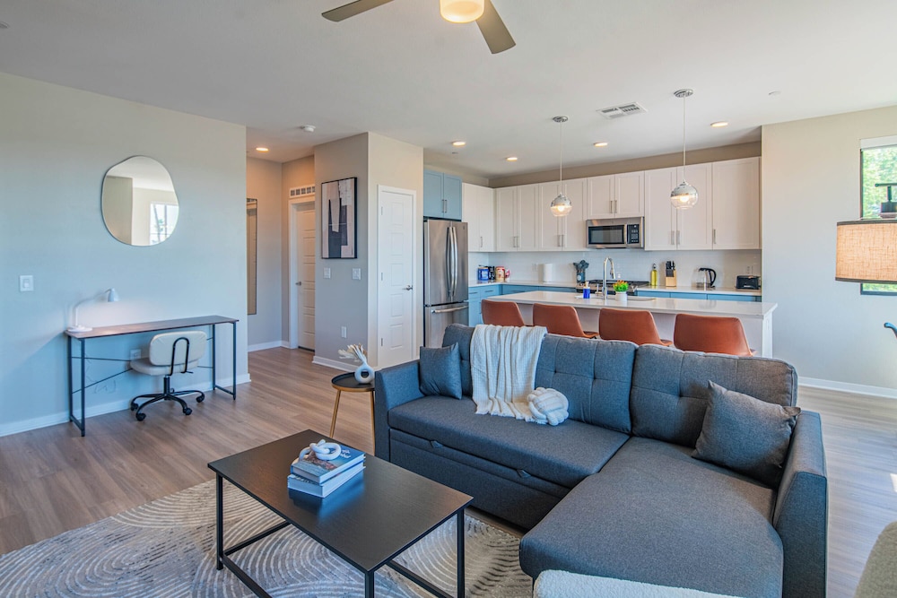 ROVE LIVING/KL - Alta North Central