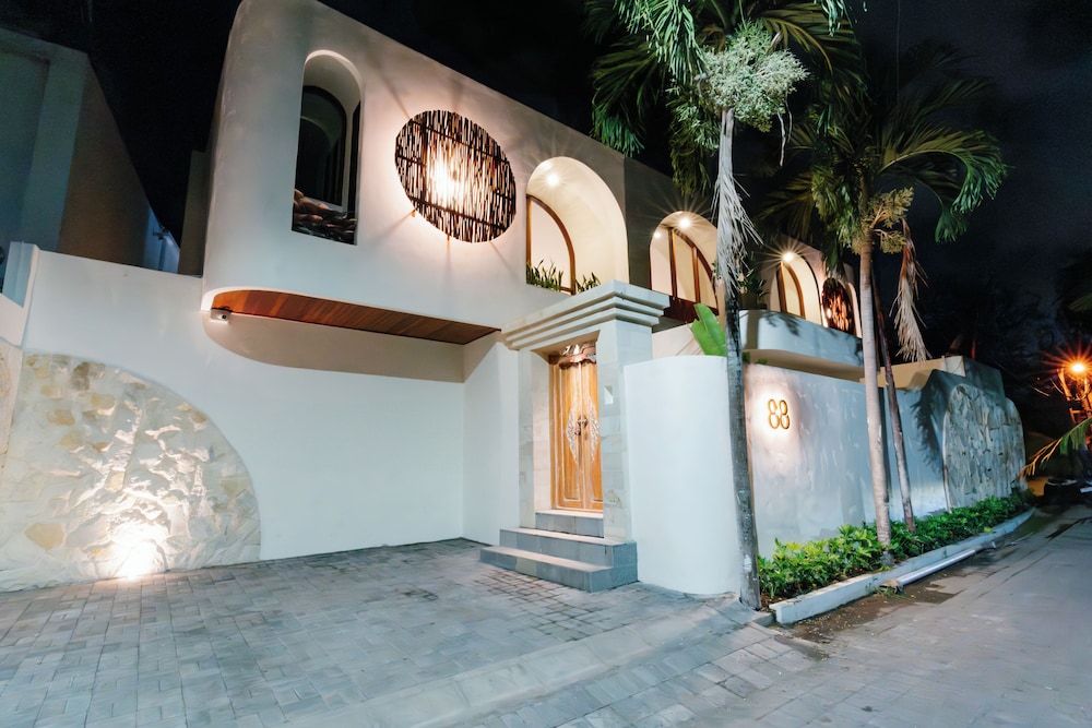 Luxury Noah Villa