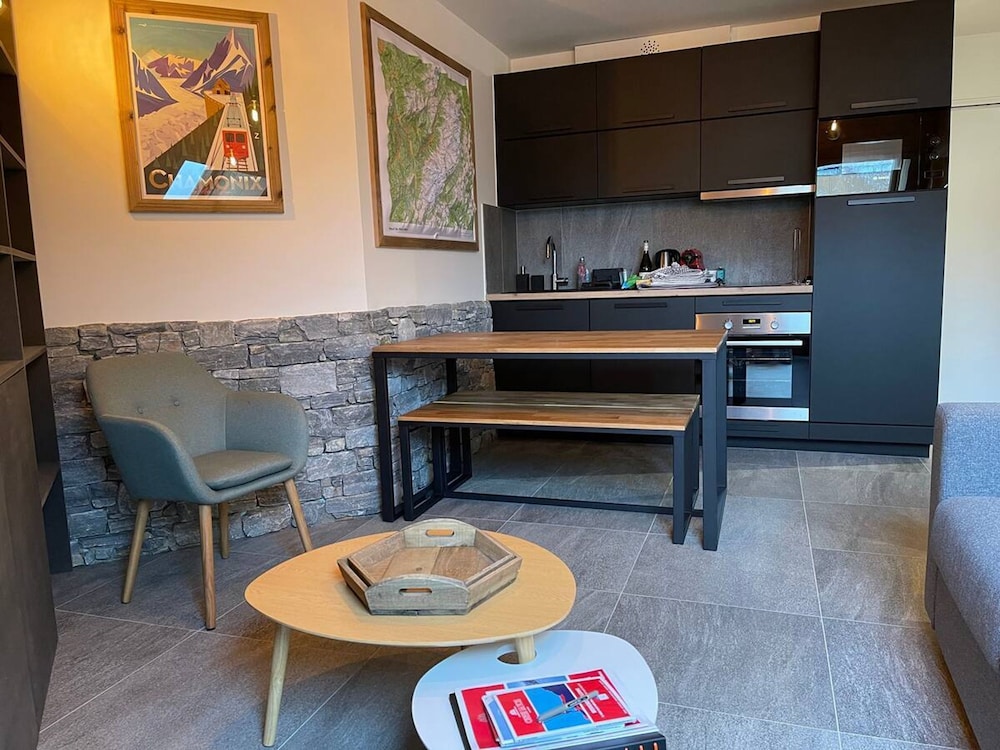 Comfortable Duplex in the City-center of Chamonix