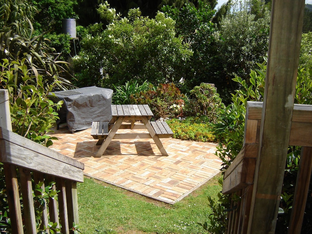 Karangahake Gold 'n Views Cottage