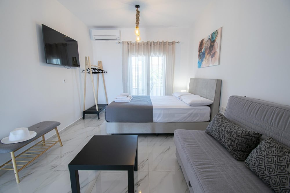Nikiti Central Suites 3 by Travel Pro Services photo 2