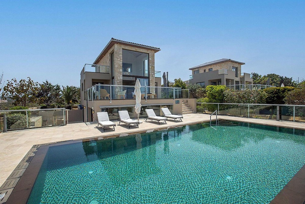 Tersanas Villas