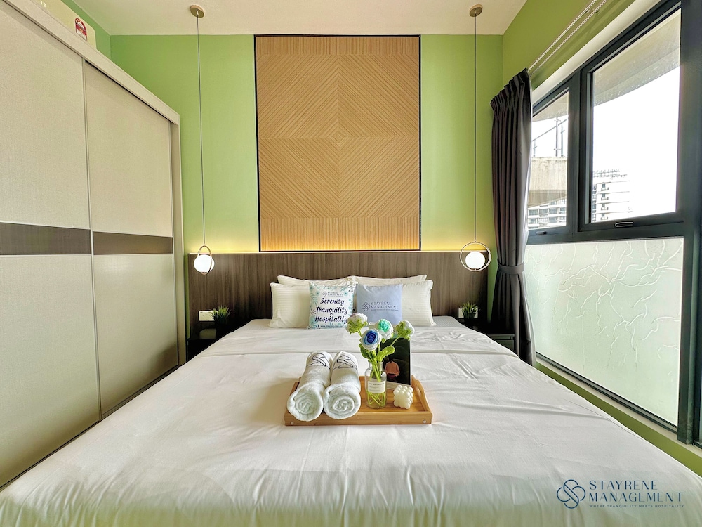 Country Garden Danga Bay Sea View Homestay by Stayrene