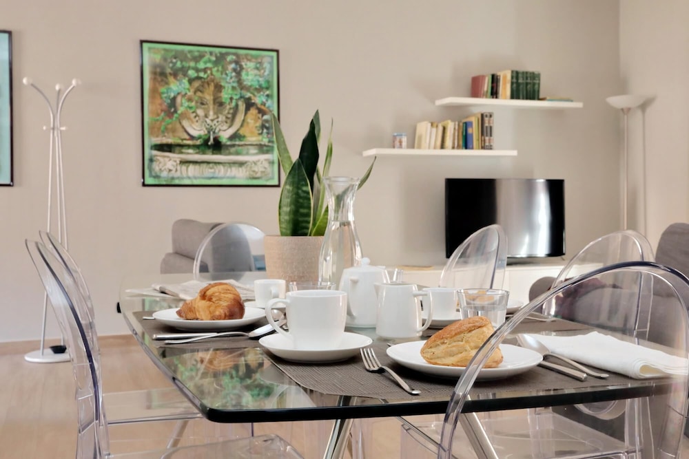 A10 Piazzetta Margutta - A10 - My Extra Home