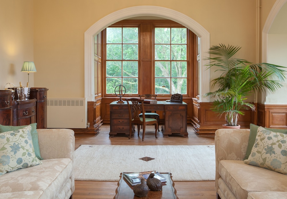 Glencoe House