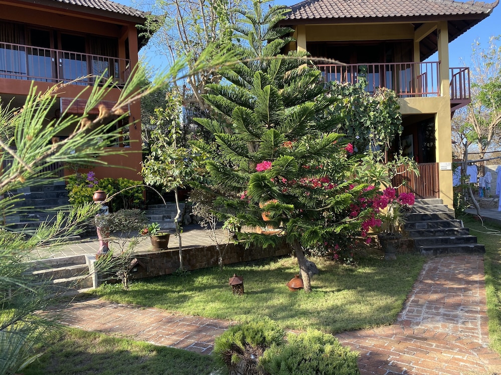 Villa Anjing 2