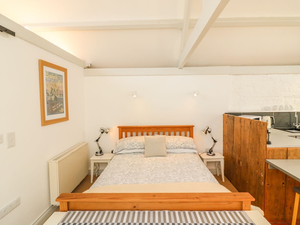 Yelverton Vacations - The Daffodil Shed - Property Image 28