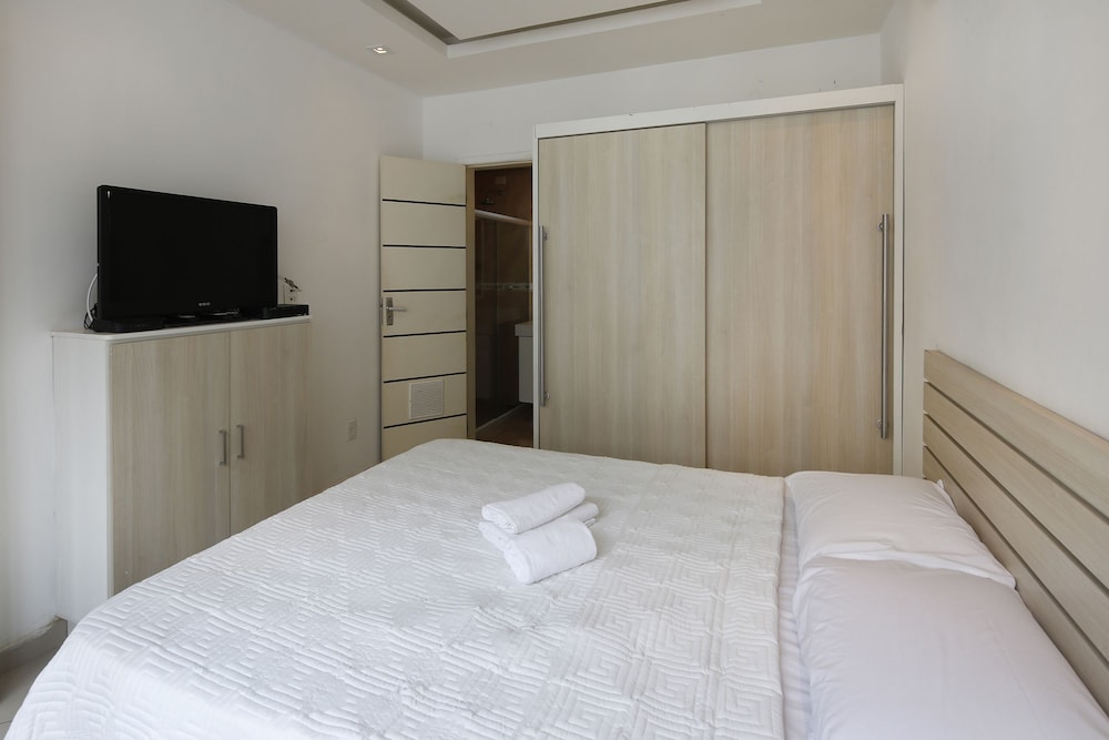 Rio Rentals 021 - U010 Excelente apartamento em Copacabana