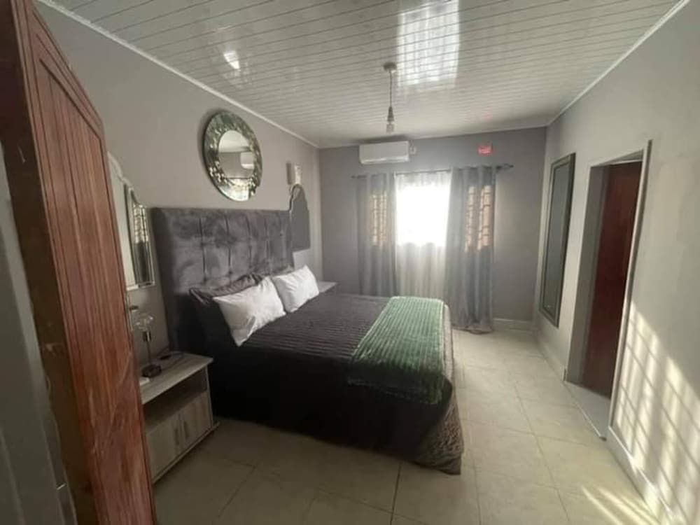 Spacious 2 Bedroomed Semi-detached Fully Furnished Apartment Num01 view 5