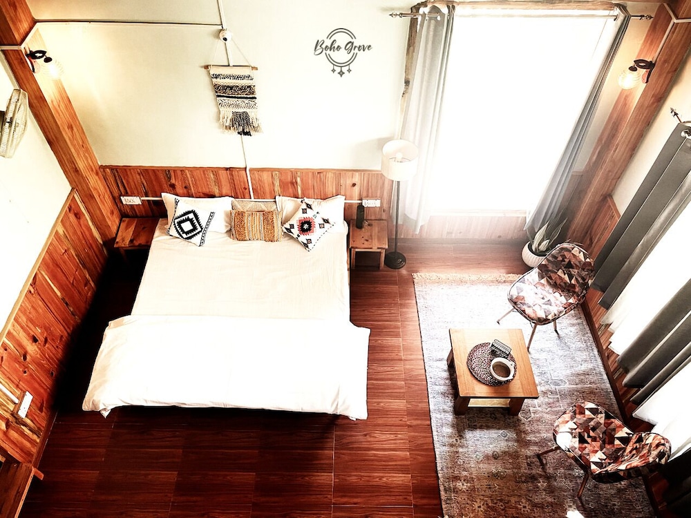 Boho Grove Cafe and Stay