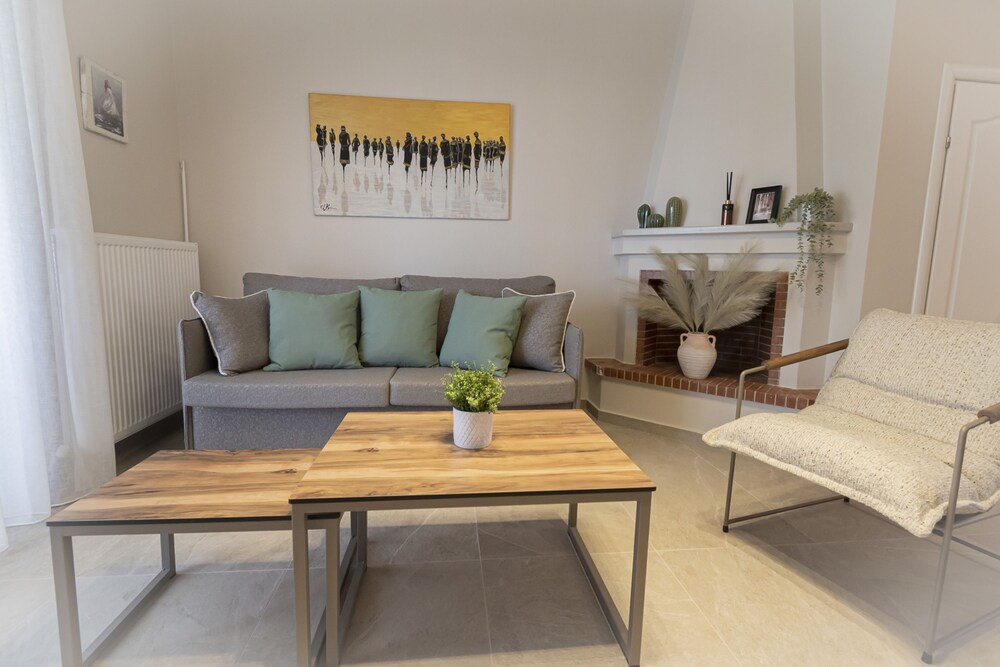 Moana Seafront Maisonette by Rentals Pro view 5