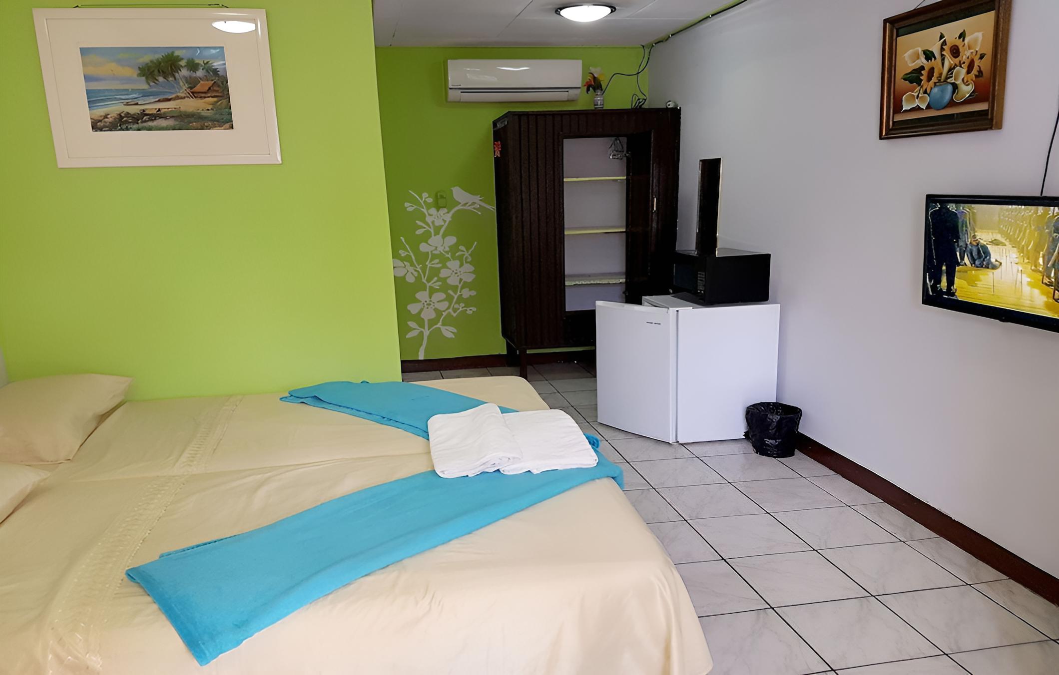Apartamentos Cecil Paradise