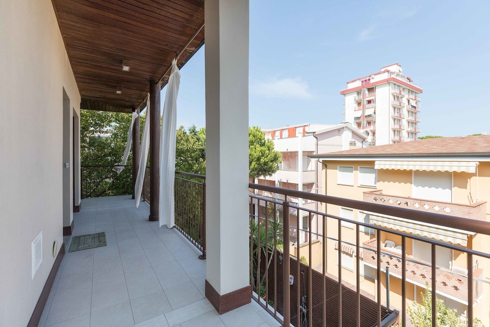 Tasso Apartments