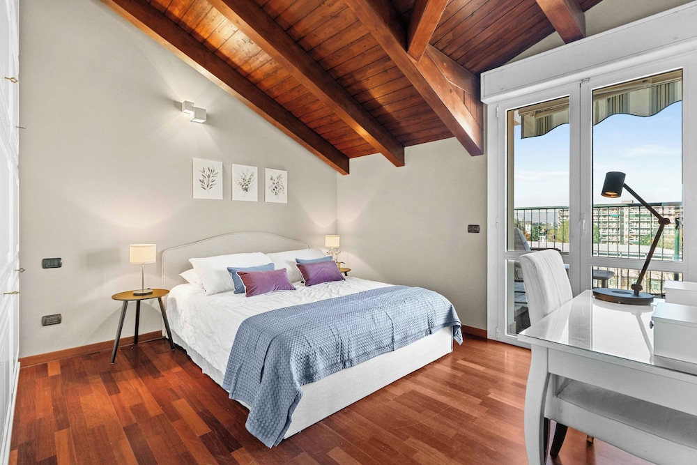 Stylish Penthouse in Sesto San Giovanni
