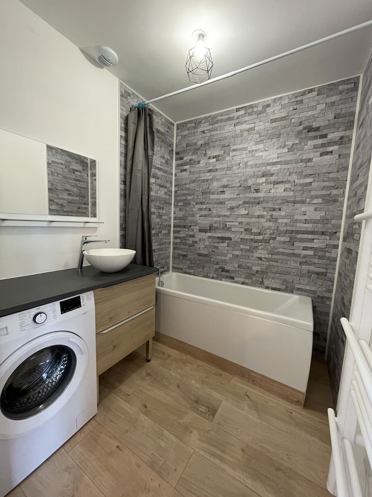 Duplex in Noyen-sur-sarthe Near Le Mans