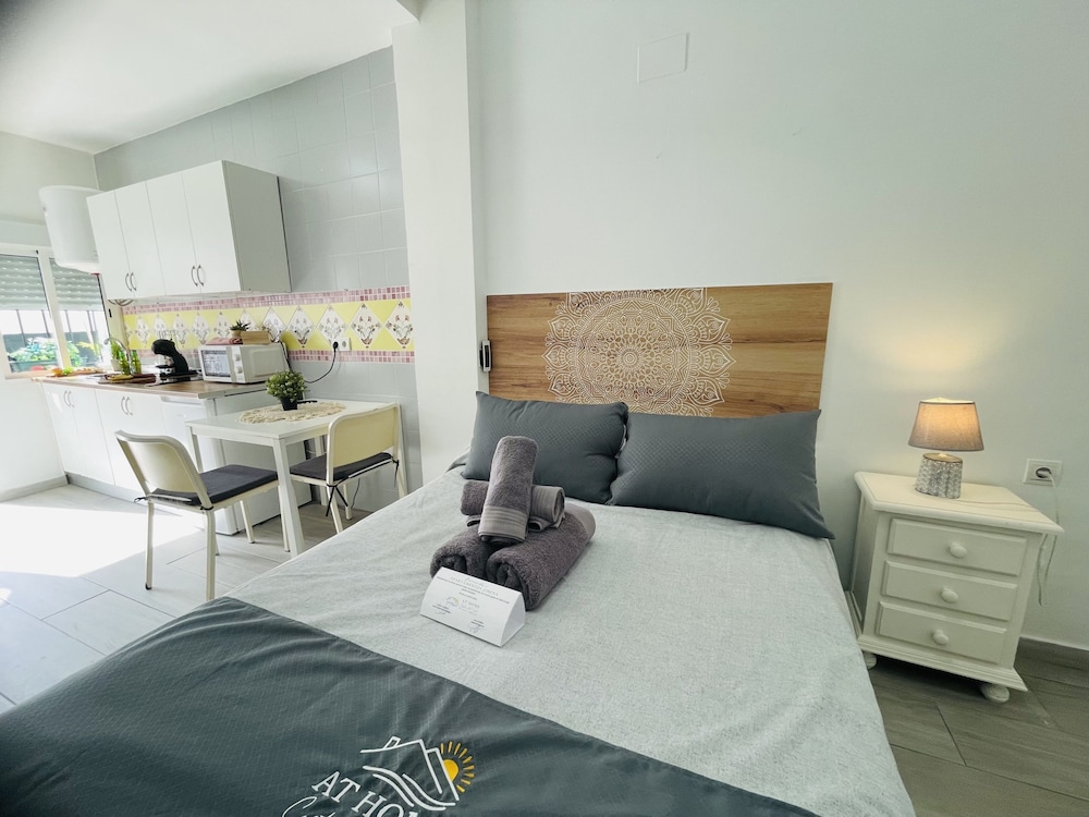Estudio Burriana Jimena by At Home Costa del Sol