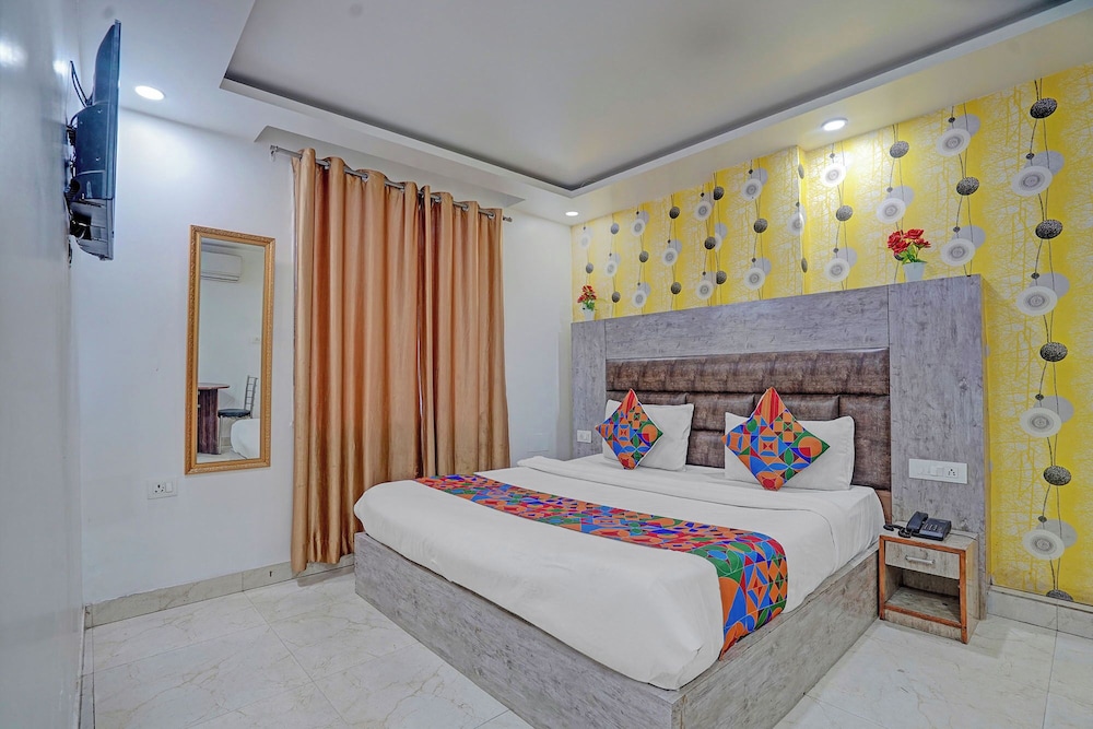 Fabhotel Broadway
