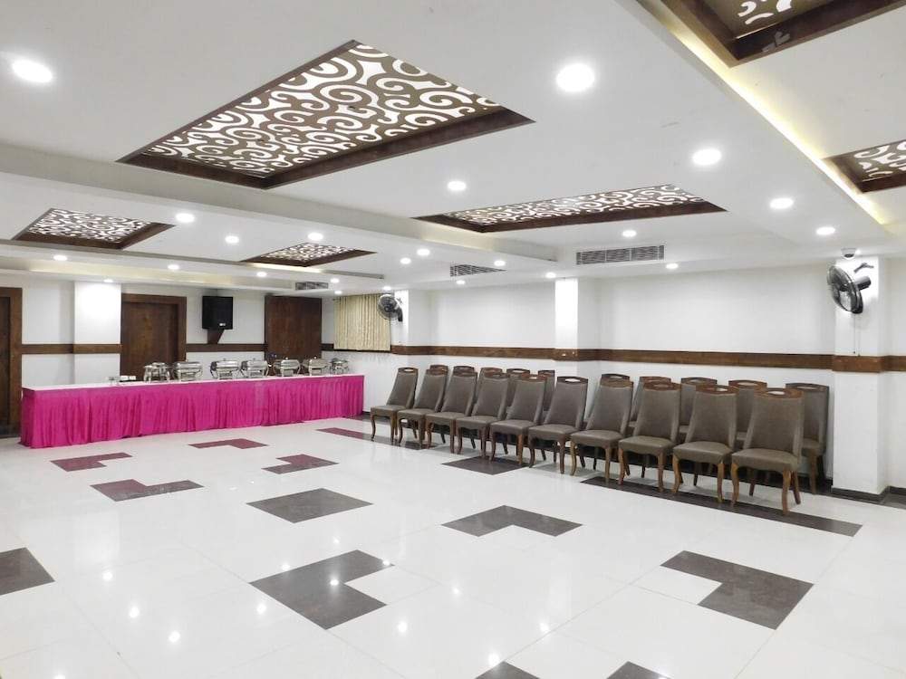 meeting & event spaces