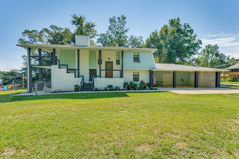 Bayfront Milton Retreat With Dock & Game Room