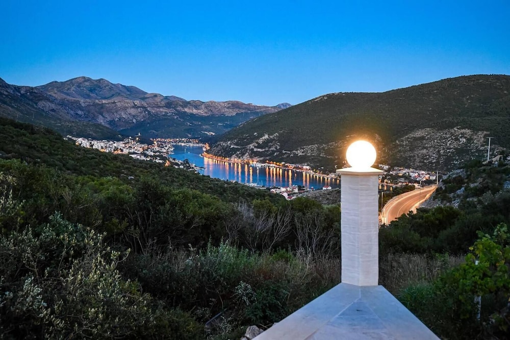Beautiful 1-bed Apartment in Pobrezje-dubrovnik