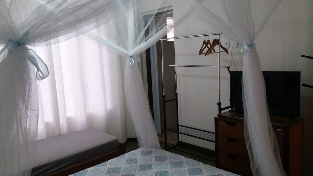 Bali Suites Itamambuca