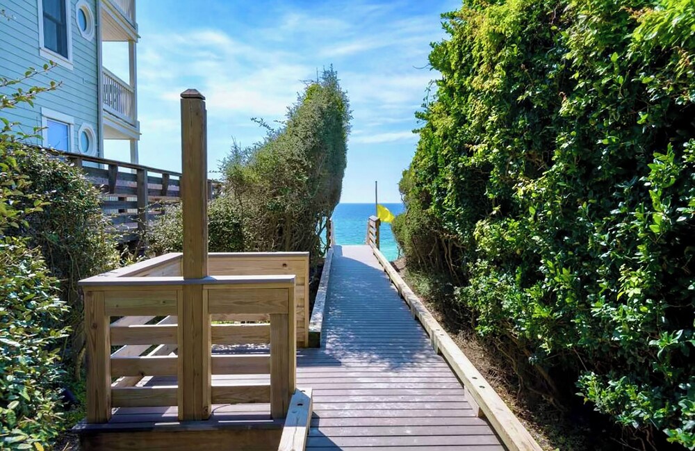 Minutes to Beach + Community Pool; Modern Seacrest Beach Cottage view 3