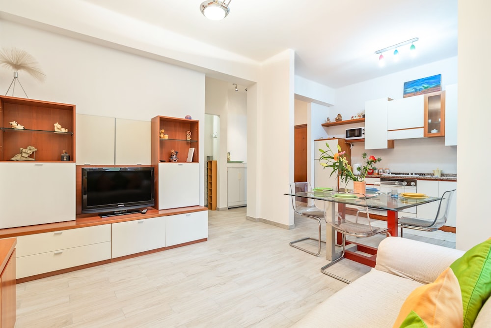 Gambara Bright Flat