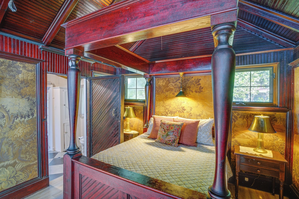 Historic Lakefront Home w/ Dock on Green Lake!