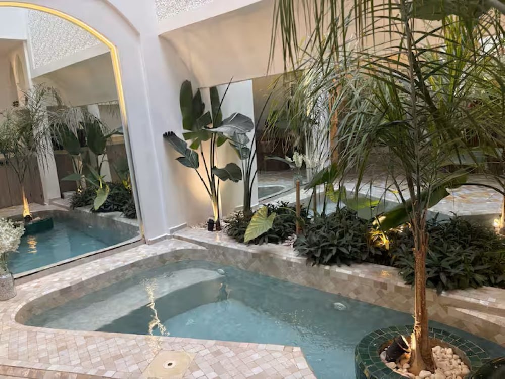Beautiful Arab House With Swimming Pool