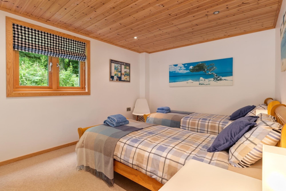 Lodge 5 Longbury - Luxury Lodge Woodland Views Restaurant and Spa Facilites