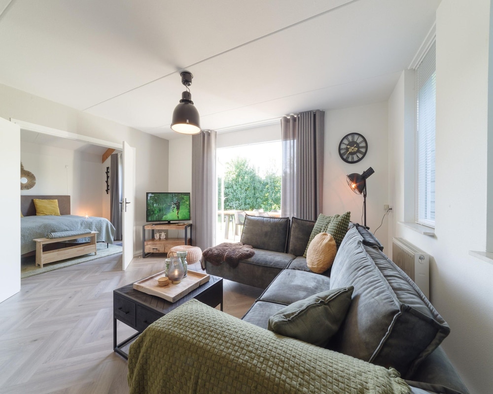 Holiday Home in Quiet Park With Garden