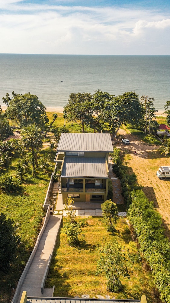 Merbrisa Rayong - Ao khai beachfront