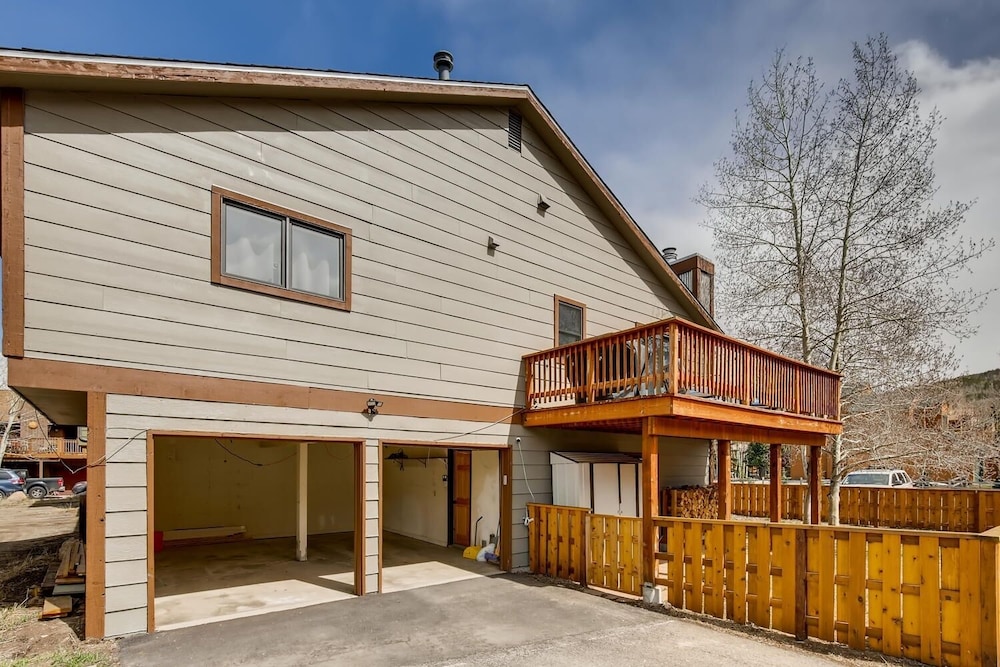 Summit County Vacations - Mount Royal Condos 501 2 Bedroom Condo by RedAwning - Property Image 2