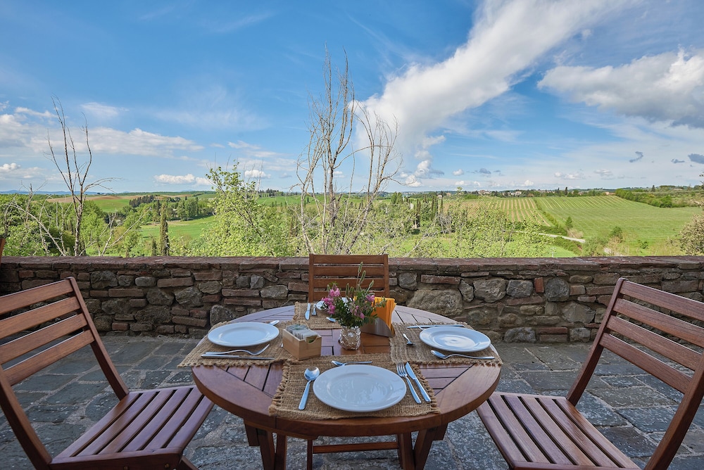 La Gazzara Castell'In Villa