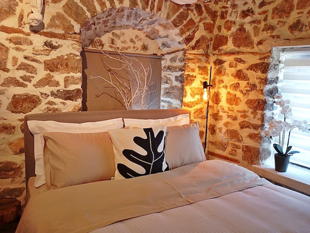 Stirida Stone House Stirida Stone House