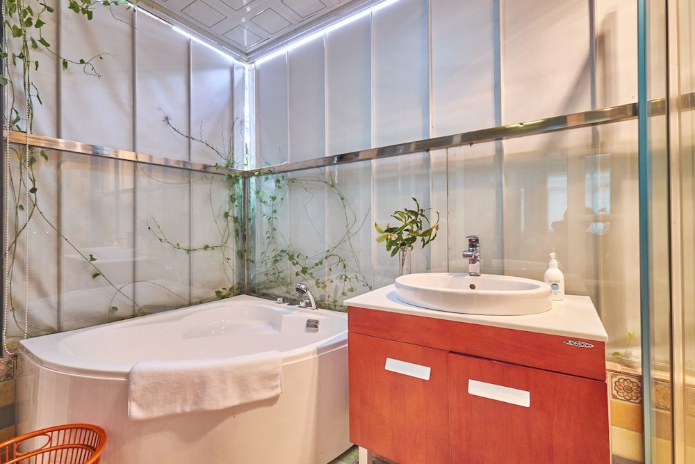 Hangzhou Ling Inn