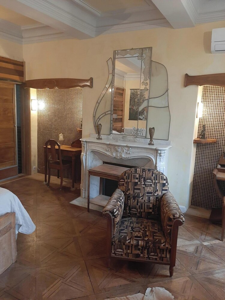 MAISON MARIE-LOUISE