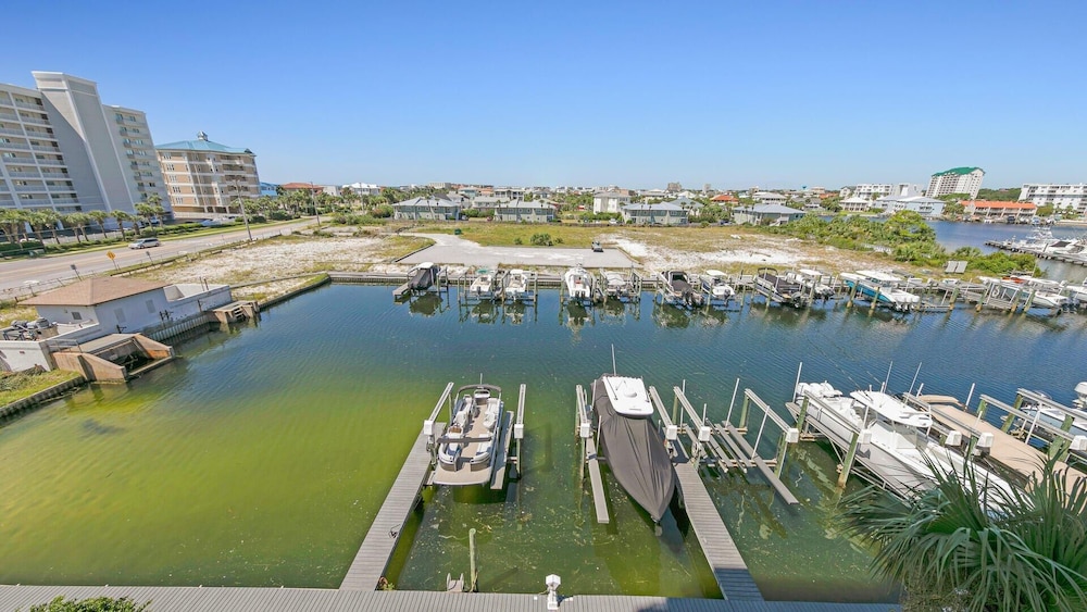 Harbor Landing 201b view 3