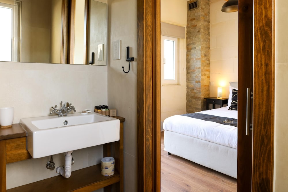Solaris Gozitan Villa With Pool Gozo