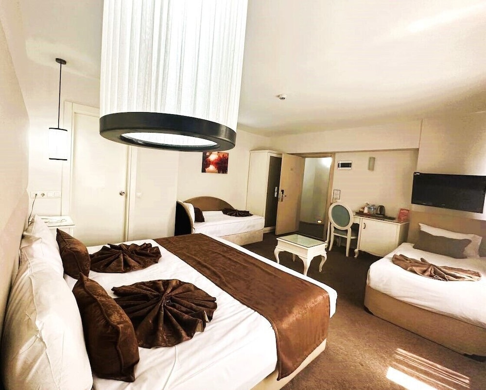 Taximtown Otel - Image 13