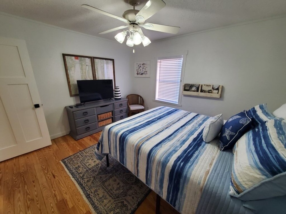 Coastal Bliss - Oceanfront Home 3 Bedroom Home