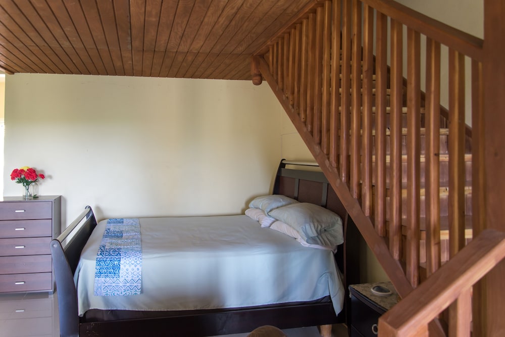 Claudeville Condo