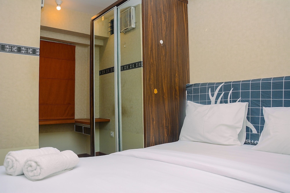 Beautiful 2Br With Direct Access To Pool Green Bay Pluit Apartment