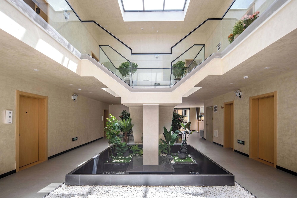 Xuejian Homestay