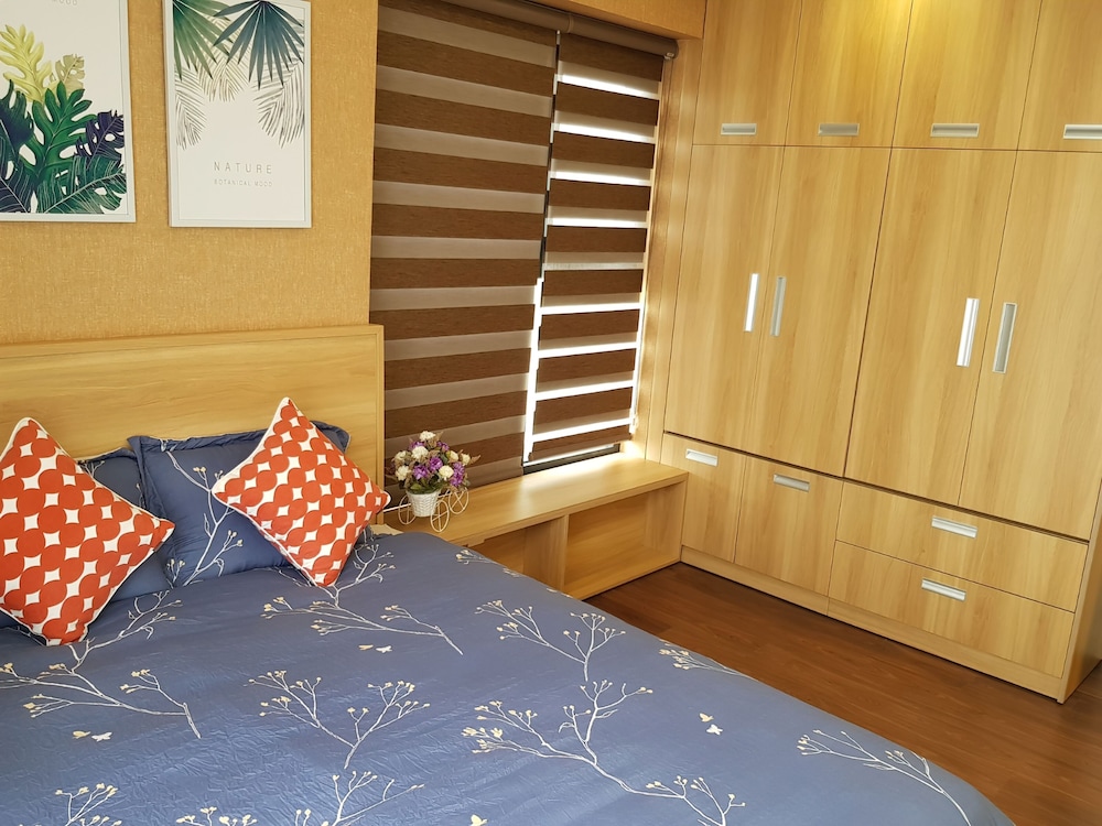 Imperia Garden Apartments - Heart of City