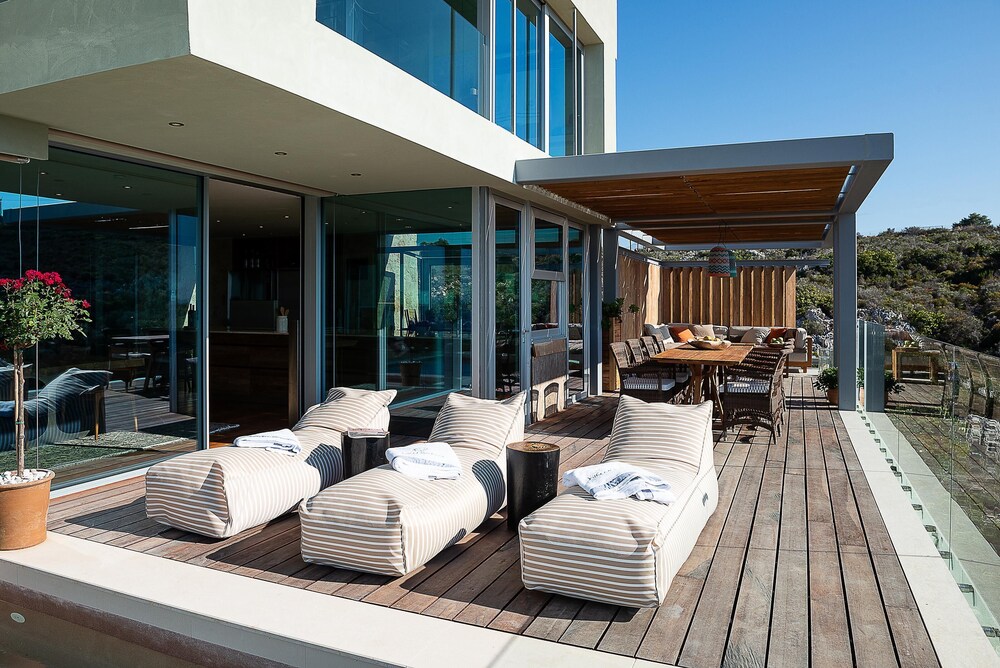 Villa Charlotte by CuraVillas Collection