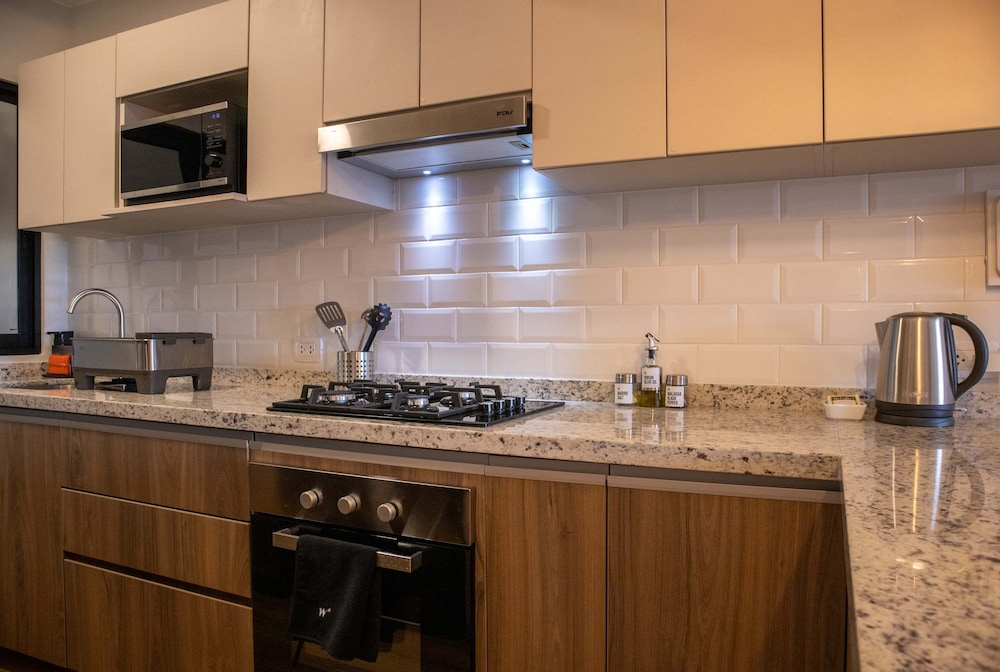 Charming 3BR w Amazing Pool in Miraflores